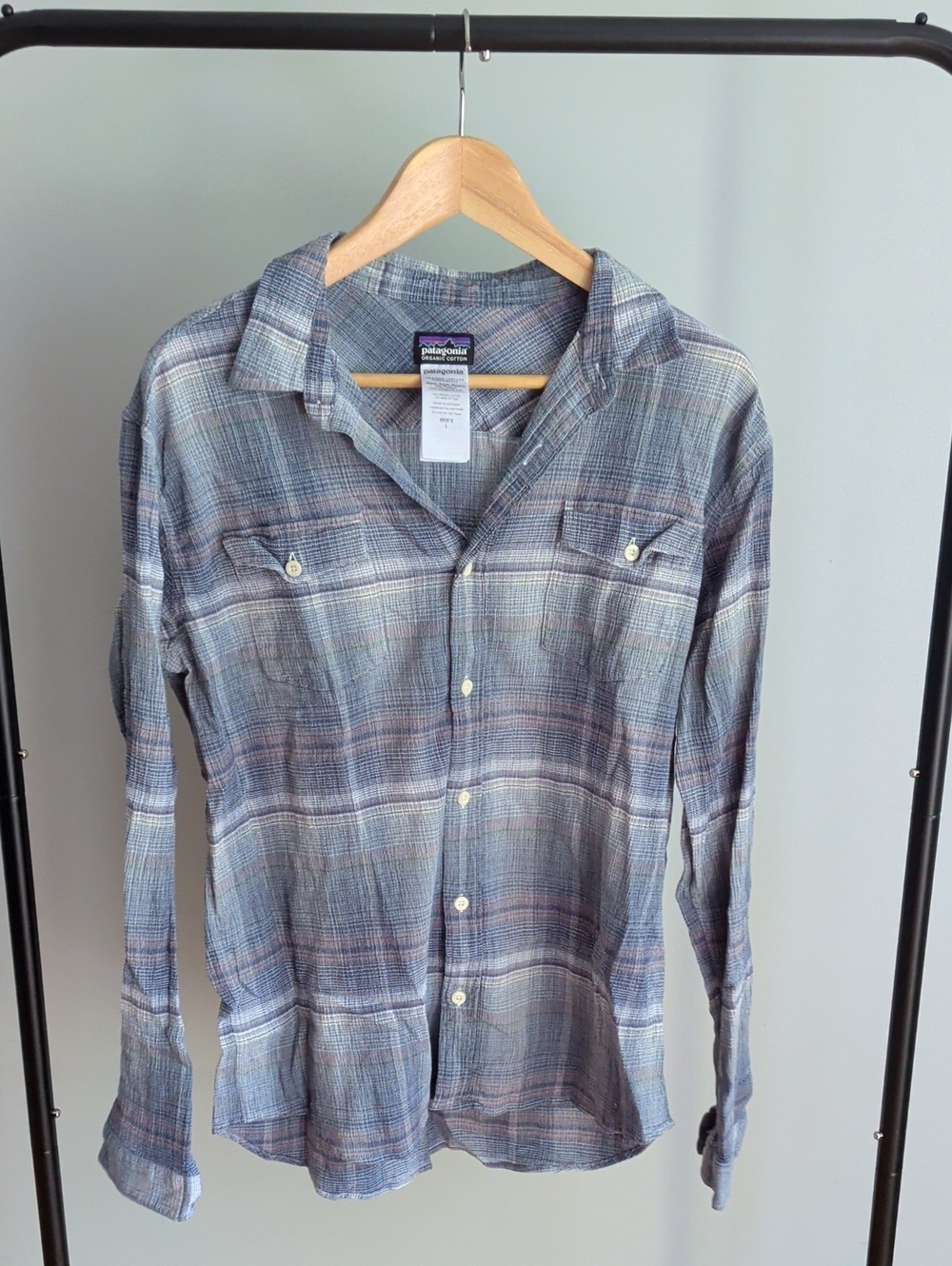 Patagonia Men's Blue and Gray Plaid Button-Down Shirt